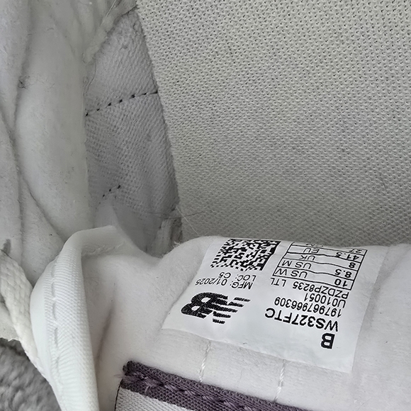 New Balance 327 - Picture 7 of 7